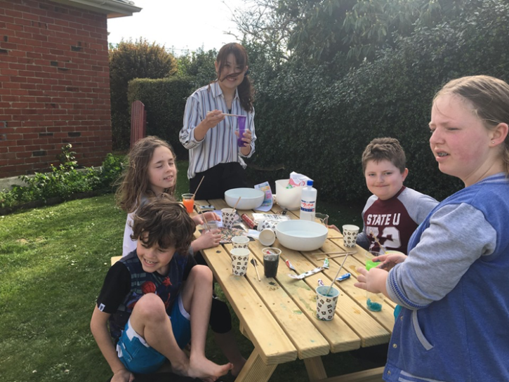 「三次」ニュージーランドでのワクワク実験講座の様子