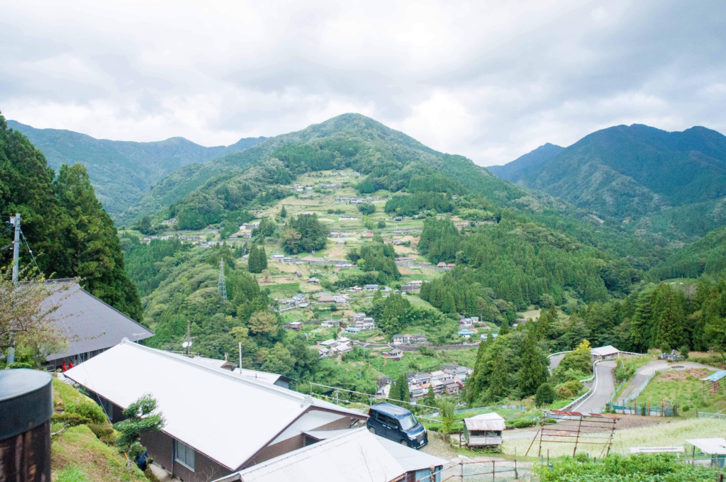 懐かしい日本の原風景が残る隠れ里「徳島県祖谷」